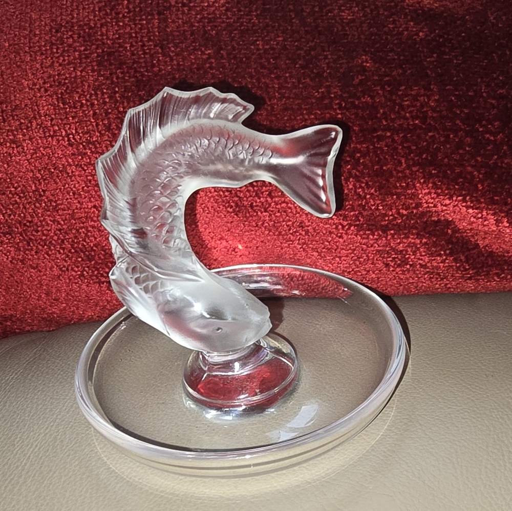 Lalique Frosted Crystal Art Fish Sculpture